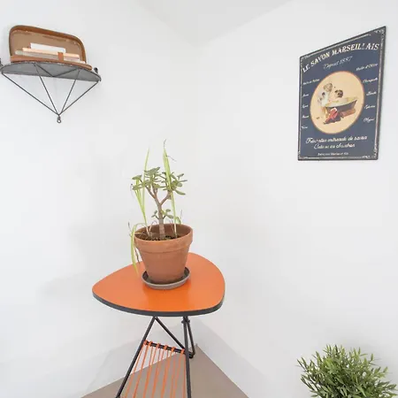 D'hotes Les Cypres De L'ile Bed & Breakfast Avignon